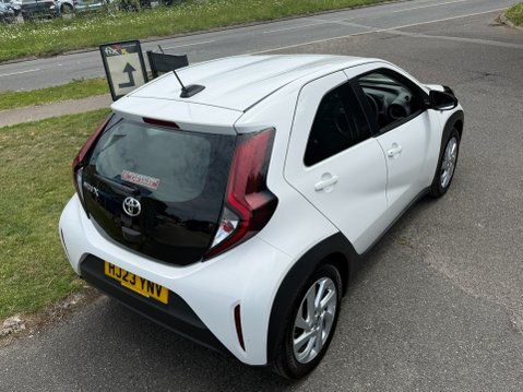 Toyota Aygo X VVT-I PURE 933 MILES 37