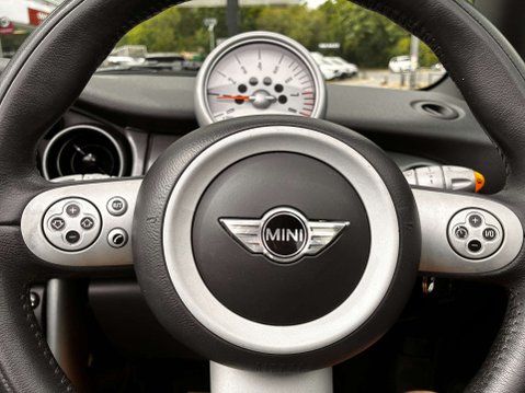 Mini Convertible 1.6 Cooper Convertible 2dr Petrol Manual Euro 3 (115 ps) 22