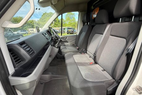 Volkswagen Crafter CR35 TDI L H/R P/V STARTLINE 17