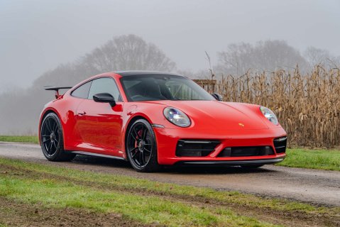 Porsche 911 Carrera GTS Manual 3