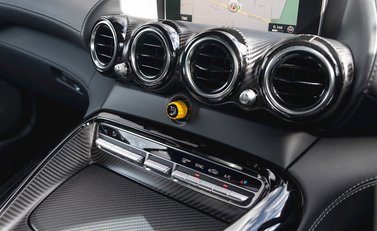 Mercedes-Benz AMG GT R GT R Premium 18