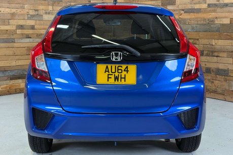 Honda Jazz 1.3L DOHC i-VTEC 5
