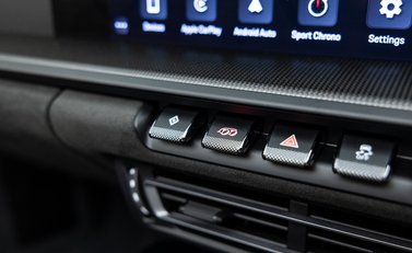 Porsche 911 Targa 4 GTS (992) 30