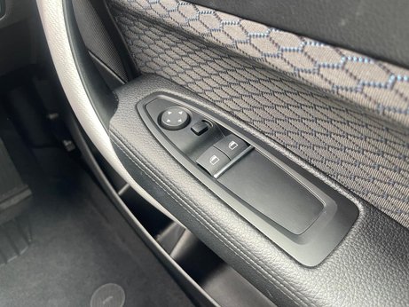 BMW 2 Series 1.5 218i GPF M Sport Euro 6 (s/s) 2dr 30