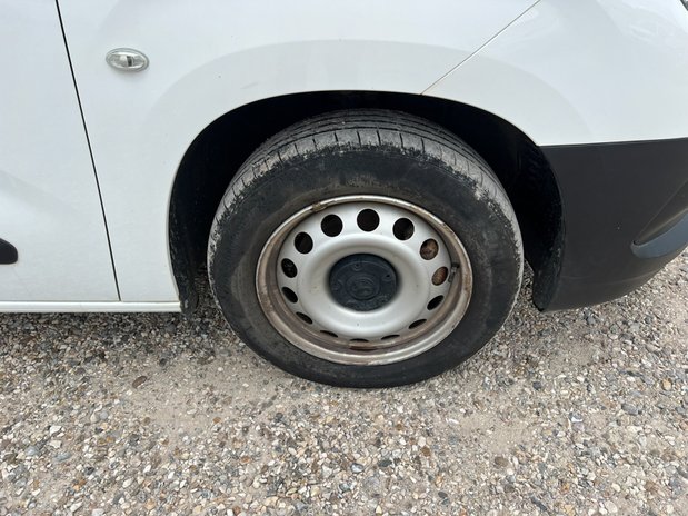 Vauxhall Combo LWB L2H1 Low Roof Air Con EURO 6 NO VAT 18