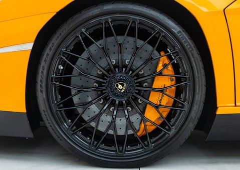 Lamborghini Aventador SV LP 750-4