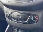 Ford Transit Courier 1.5 Transit Courier Base TDCi 19