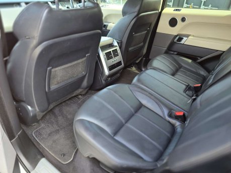 Land Rover Range Rover Sport 3.0 SD V6 HSE SUV 5dr Diesel Auto 4WD Euro 6 (s/s) (306 ps) 31