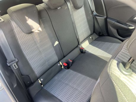 Vauxhall Corsa 1.2 Corsa SE 5dr 37