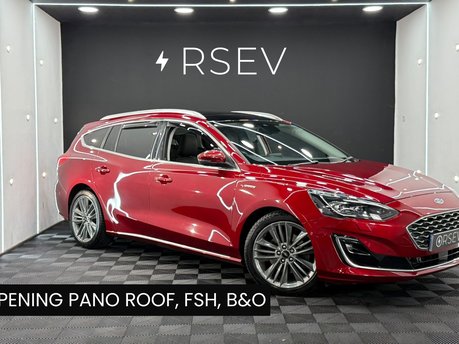 Ford Focus VIGNALE TDCI FSH Opening Pano Sunoof  Adaptive Cruise Head Up Display +++