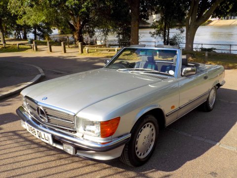 Mercedes-Benz R107 420 SL Sports 38