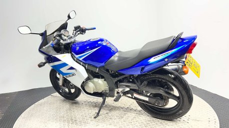 Suzuki GS500 F 2006 16K NEW MOT SERVICED WARRANTY CLASSIC 500CC COMMUTER BIKE 19