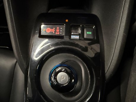 Nissan LEAF 40kWh N-Connecta Auto 5dr 13