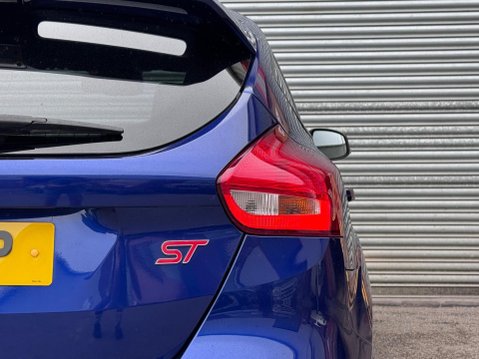 Ford Focus 2.0 TDCi ST-2 Hatchback 5dr Diesel Manual Euro 6 (s/s) (185 ps) 20