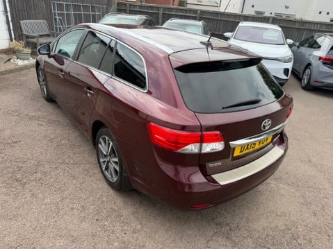 Toyota Avensis 2.0 D-4D Icon Business Edition Tourer Euro 5 5dr 5