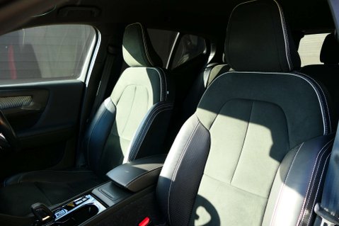 Volvo XC40 2.0 XC40 R-Design Pro T4 AWD Auto 4WD 5dr 28