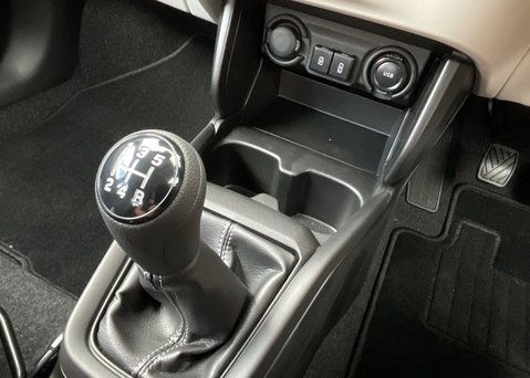 Suzuki Swift Motion 1.2 Mild Hybrid 18