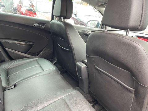 Vauxhall Astra 1.6 Astra Elite Auto 5dr 70