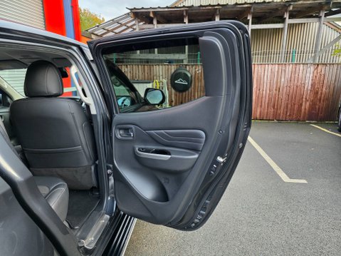 Mitsubishi L200 DI-D BARBARIAN X DCB Auto 24