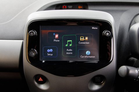 Toyota Aygo VVT-I X-CLUSIV X-SHIFT 21