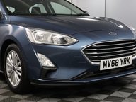 Ford Focus TITANIUM 23