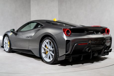 Ferrari 488 Pista WARRANTY. HISTORIC PAINTWORK. CARBON FIBRE INT & EXT. LIFT. CARPLAY. 6