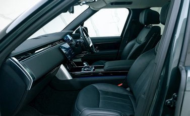 Land Rover Range Rover D350 Autobiography LWB 7 Seater 13