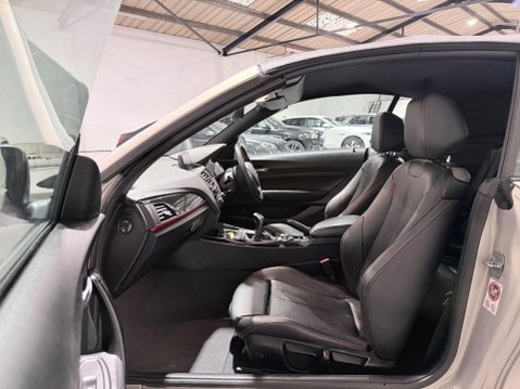 BMW 2 Series 2.0 220i Sport Euro 6 (s/s) 2dr 19