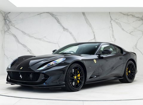 Ferrari 812 Superfast 6