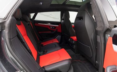 Lamborghini Urus 15