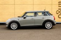 Mini Hatch COOPER 9