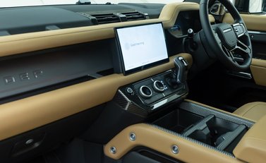 Land Rover Defender 110 X D350 20