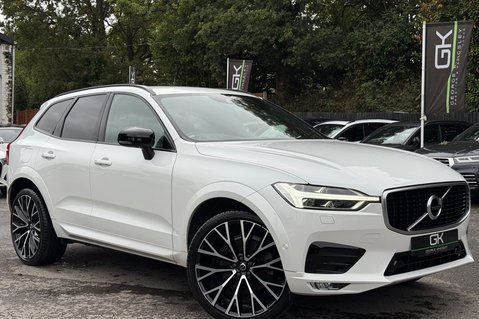 Volvo XC60 B4 R-DESIGN PRO AWD - 22 INCH ALLOY WHEELS - CRYSTAL WHITE PAINT 1