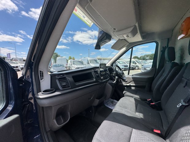 Ford Transit MWB L2H2 (SOLD MT) Medium Roof Trend 300 Cruise Nav Sensors EURO 6 12