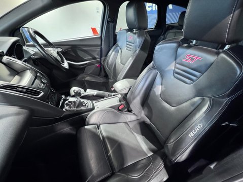 Ford Focus 2.0 TDCi ST-3 Euro 6 (s/s) 5dr 28