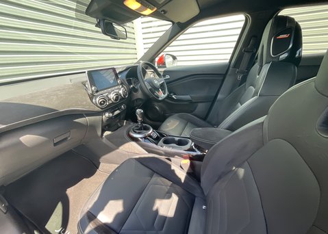 Nissan Juke DIG-T TEKNA PLUS 11