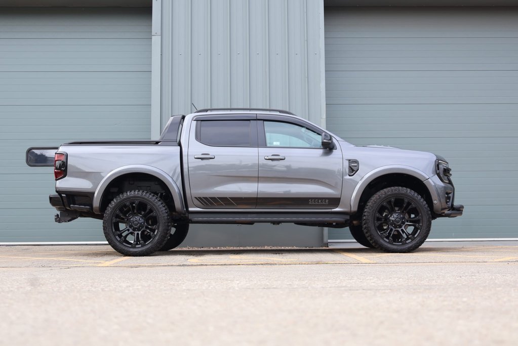 Ford Ranger 3.0 WILDTRAK ECOBLUE STYLED BY SEEKER ONLY 3900 MILES FROM NEW 4