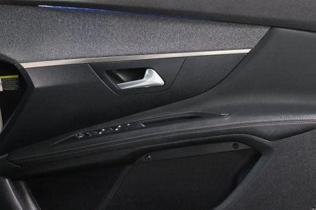 Peugeot 3008 PURETECH S/S ALLURE 36