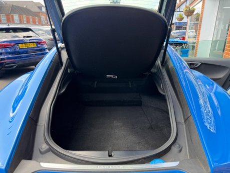 Jaguar F-Type 3.0 V6 R-DYNAMIC 380 32