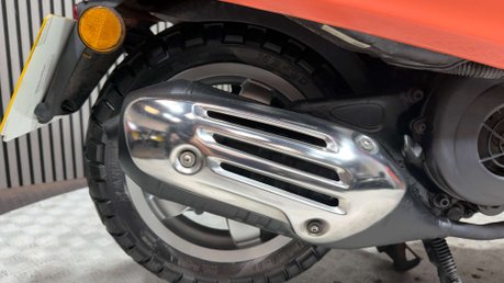 Piaggio Vespa Primavera 2018 ONLY 13K LONG MOT GREAT COLOUR SCHEME 125CC SCOOTER 22