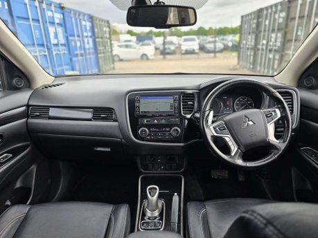 Mitsubishi Outlander 2.0h 12kWh GX4h SUV 5dr Petrol Plug-in Hybrid CVT 4WD Euro 6 (s/s) (200 ps) 53