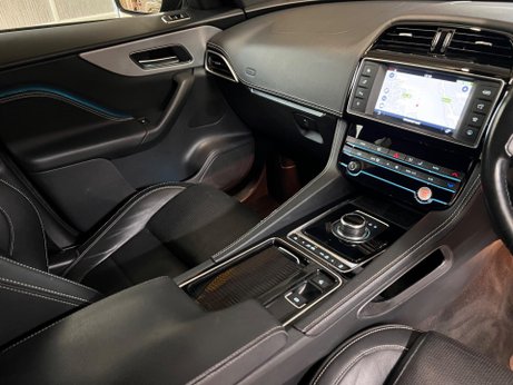 Jaguar F-Pace 2.0 D180 R-Sport Auto AWD Euro 6 (s/s) 5dr 60