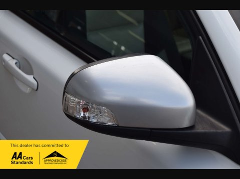 Volvo V50 2.0 V50 R-Design Edition D3 5dr 16