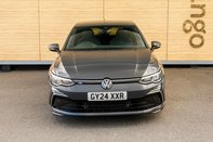 Volkswagen Golf R-LINE TSI 5
