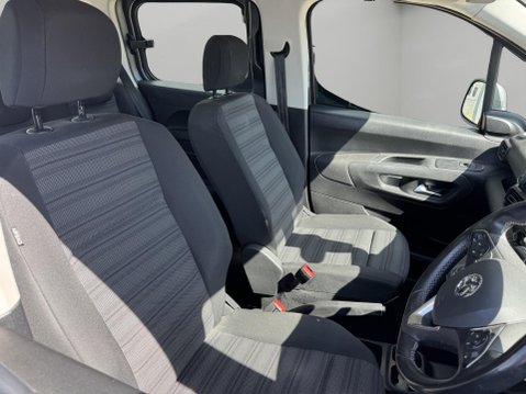 Vauxhall Combo Life 1.5 Turbo D BlueInjection Energy Auto Euro 6 (s/s) 5dr 7