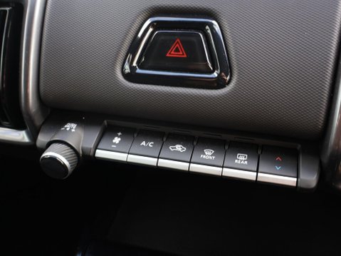 Suzuki e Vitara 61kWh Motion Auto 5dr 22