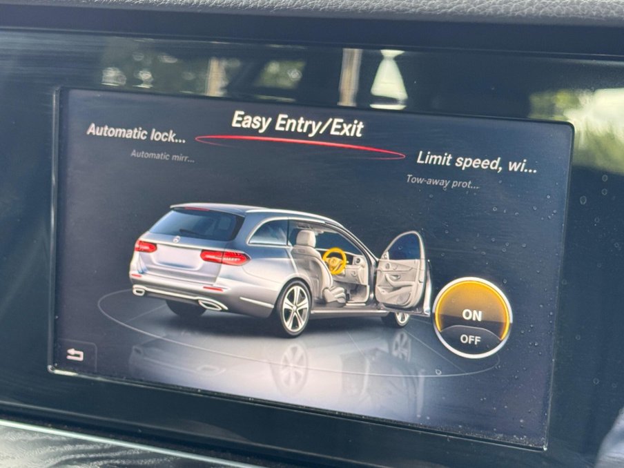 2017 Mercedes-Benz E Class — image 30