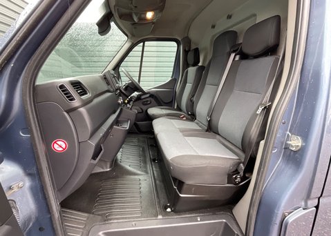 Nissan Interstar DCI TEKNA PLUS L2H2 12
