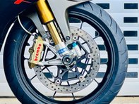 Aprilia RSV RSV 4 Factory 8