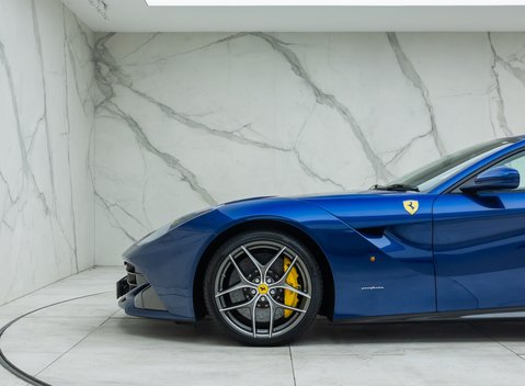 Ferrari F12 Berlinetta 38